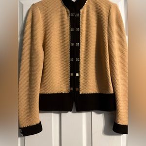 St. John knit skirt suit